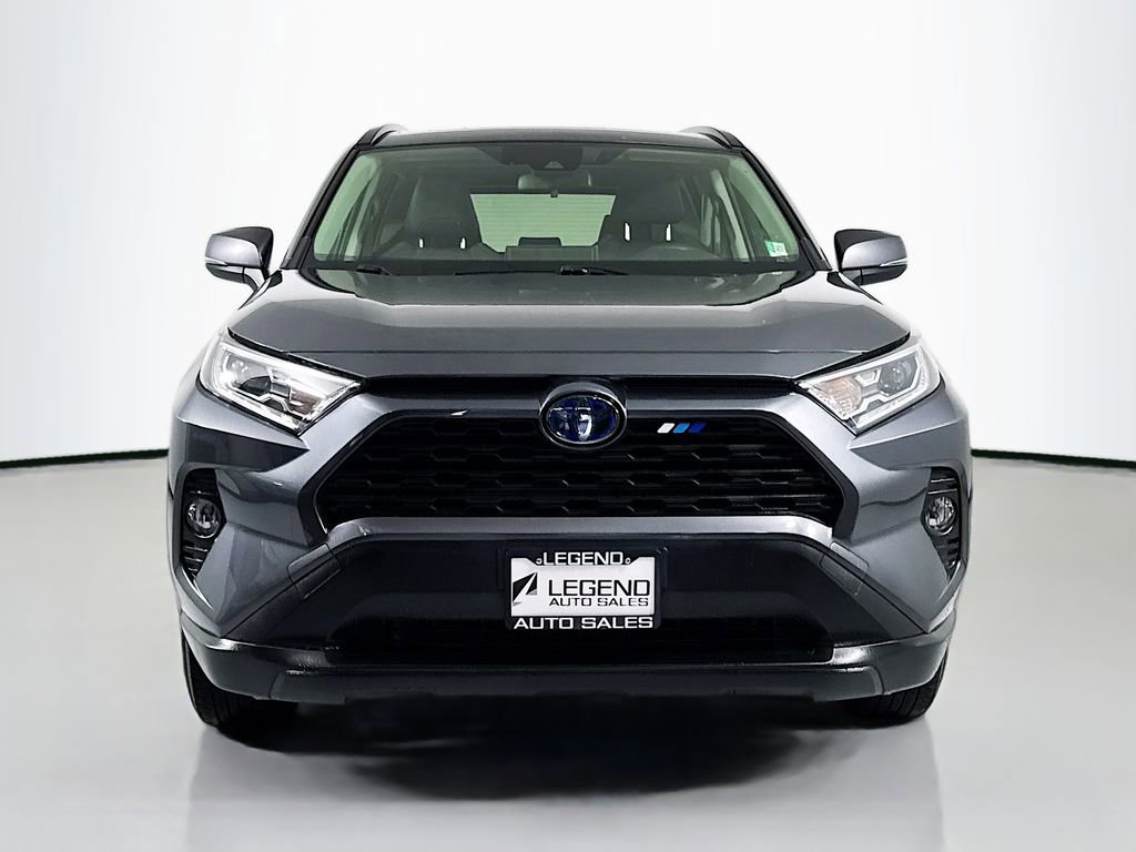 Used 2019 Toyota RAV4 XLE w/ Convenience Package image 2