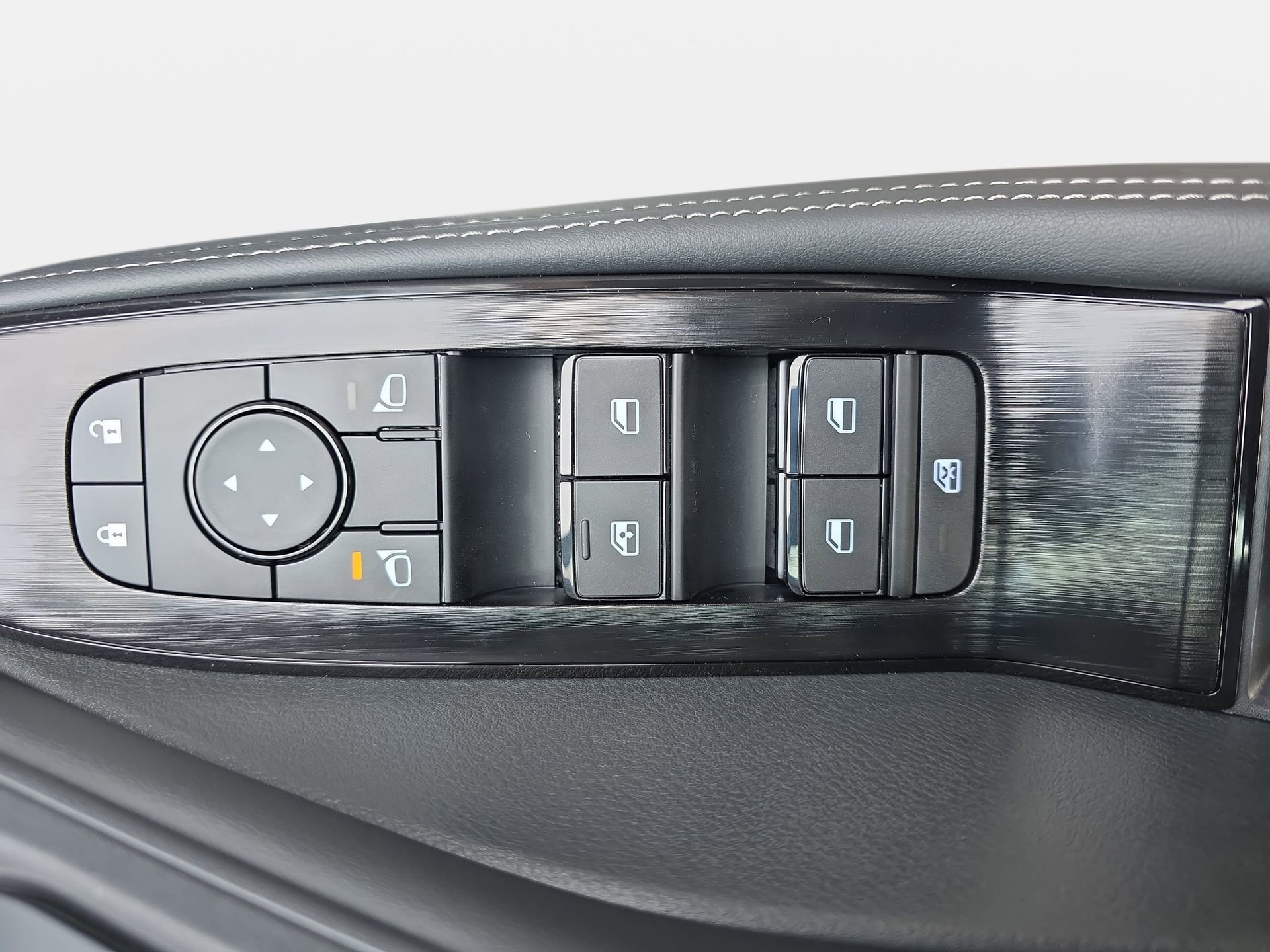 New 2026 Nissan Rogue SV w/ Cold Weather Package image 27