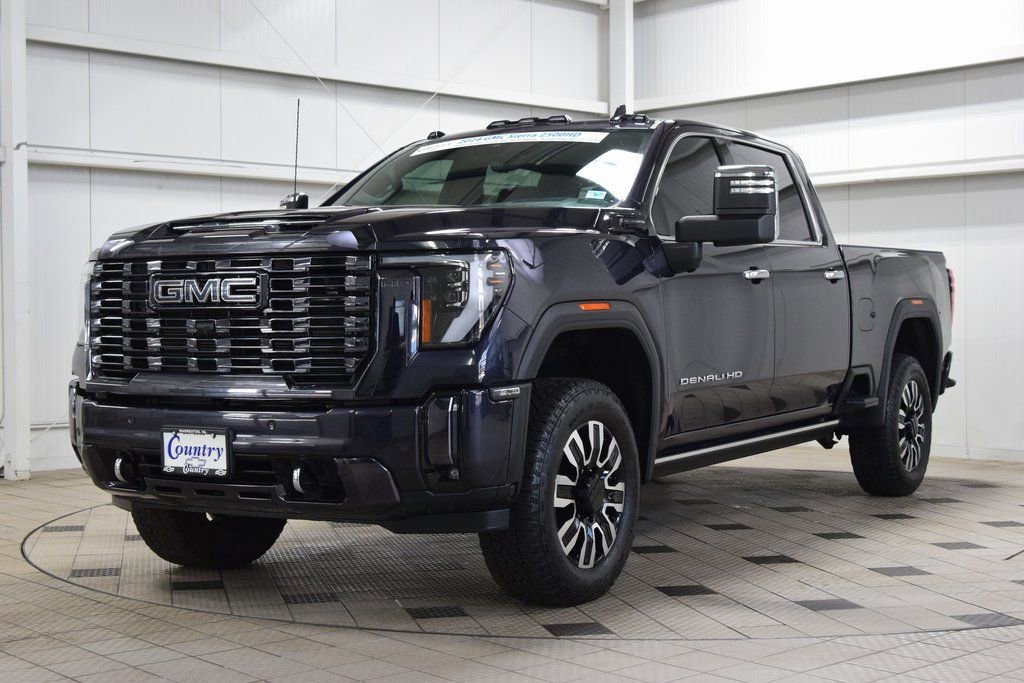 Used 2024 GMC Sierra 2500 Denali Ultimate image 3