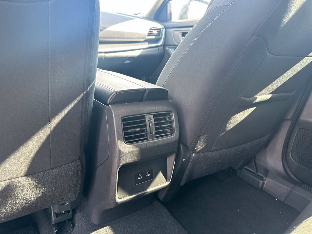 Used 2025 Nissan Rogue SV FWD image 28