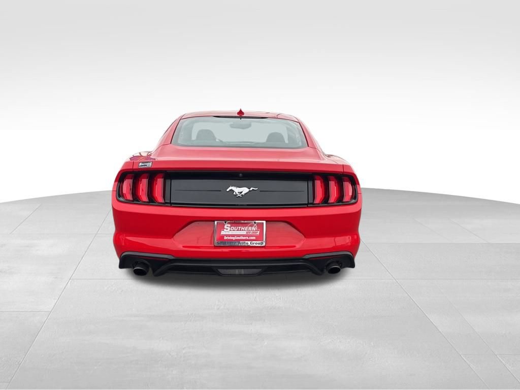 Used 2021 Ford Mustang Coupe image 4