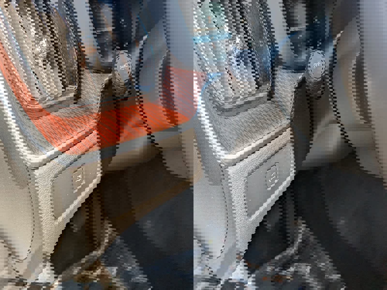 Used 2023 Volvo XC60 B5 Plus image 21