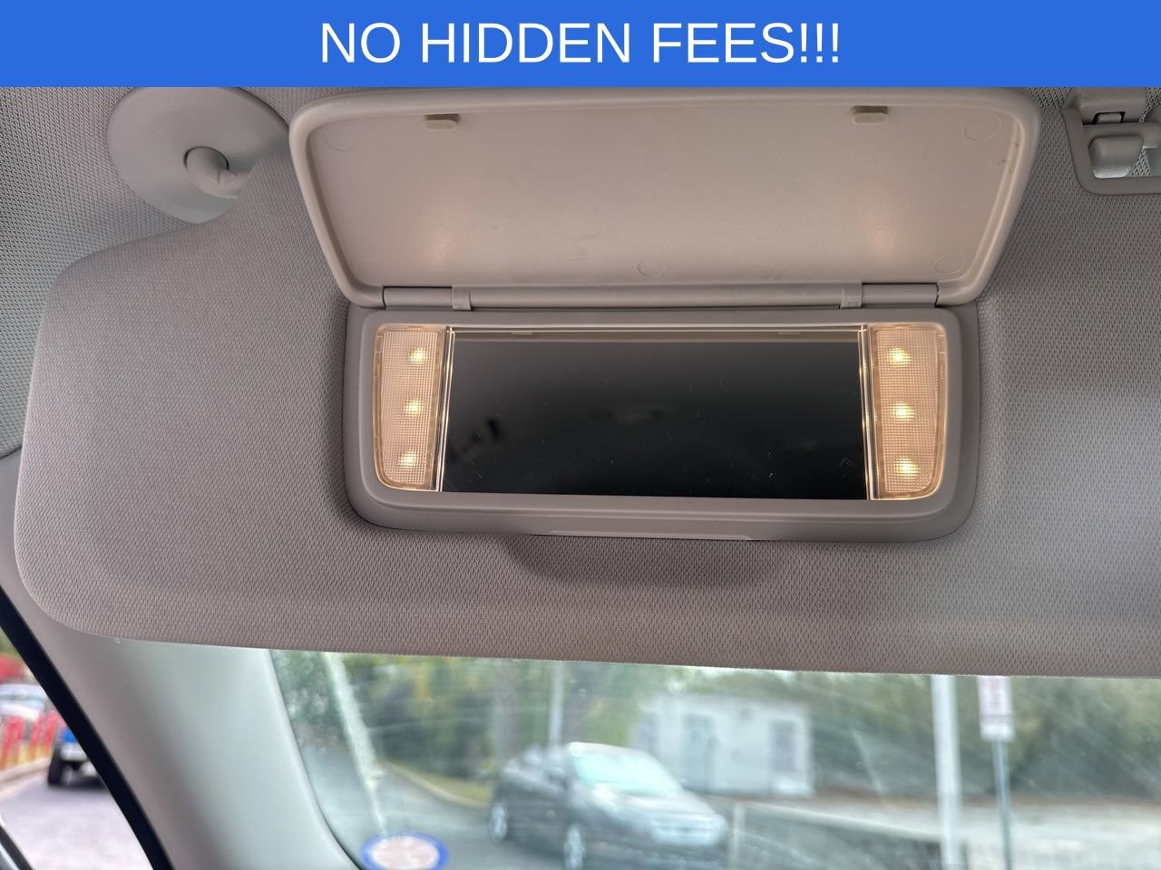 Used 2020 Chevrolet Traverse LT image 34