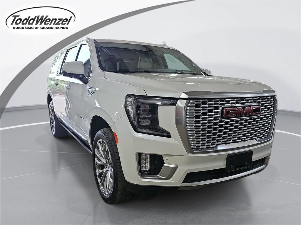 Used 2023 GMC Yukon XL Denali w/ Denali Reserve Package AWD/4WD image 1
