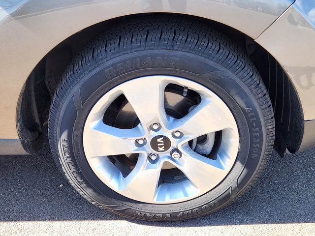 Used 2017 Kia Soul image 14