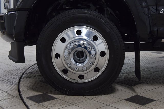 Used 2022 Ford F450 Platinum w/ FX4 Off-Road Package image 28