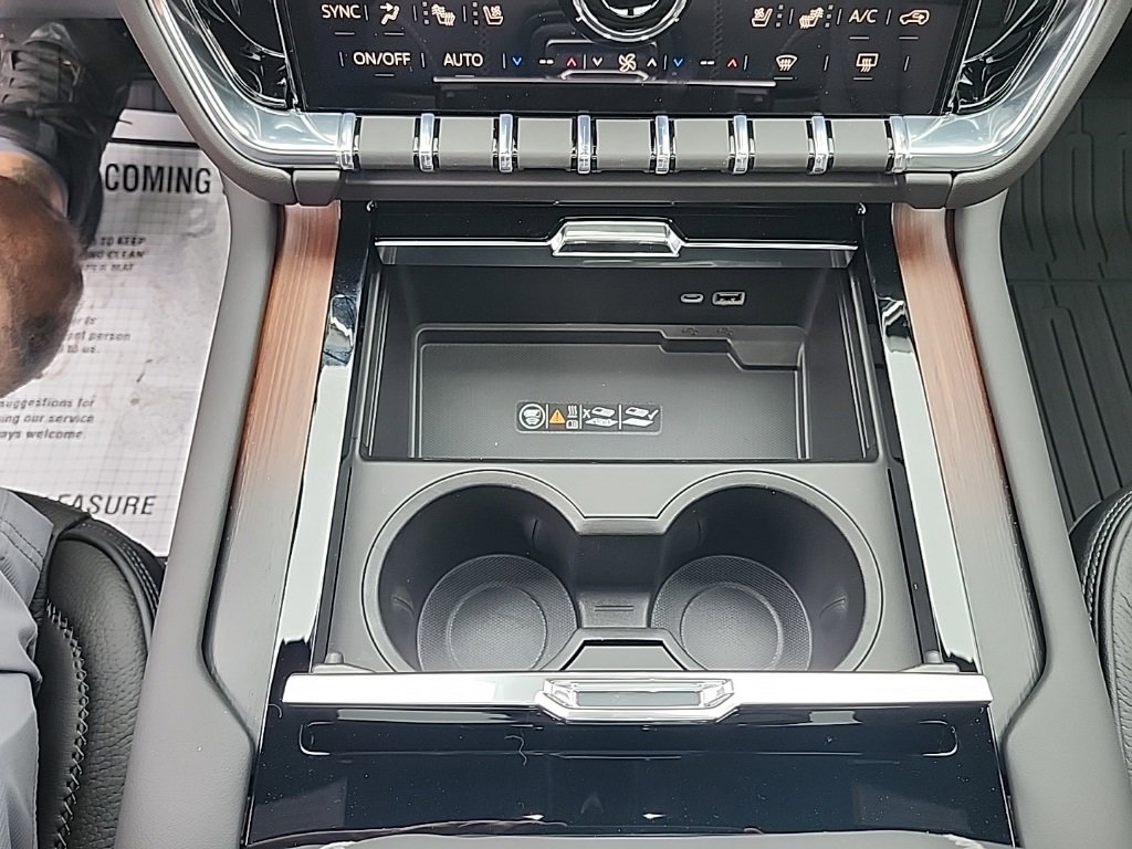 New 2026 GMC Yukon Denali w/ Sun & Power Step Package image 32