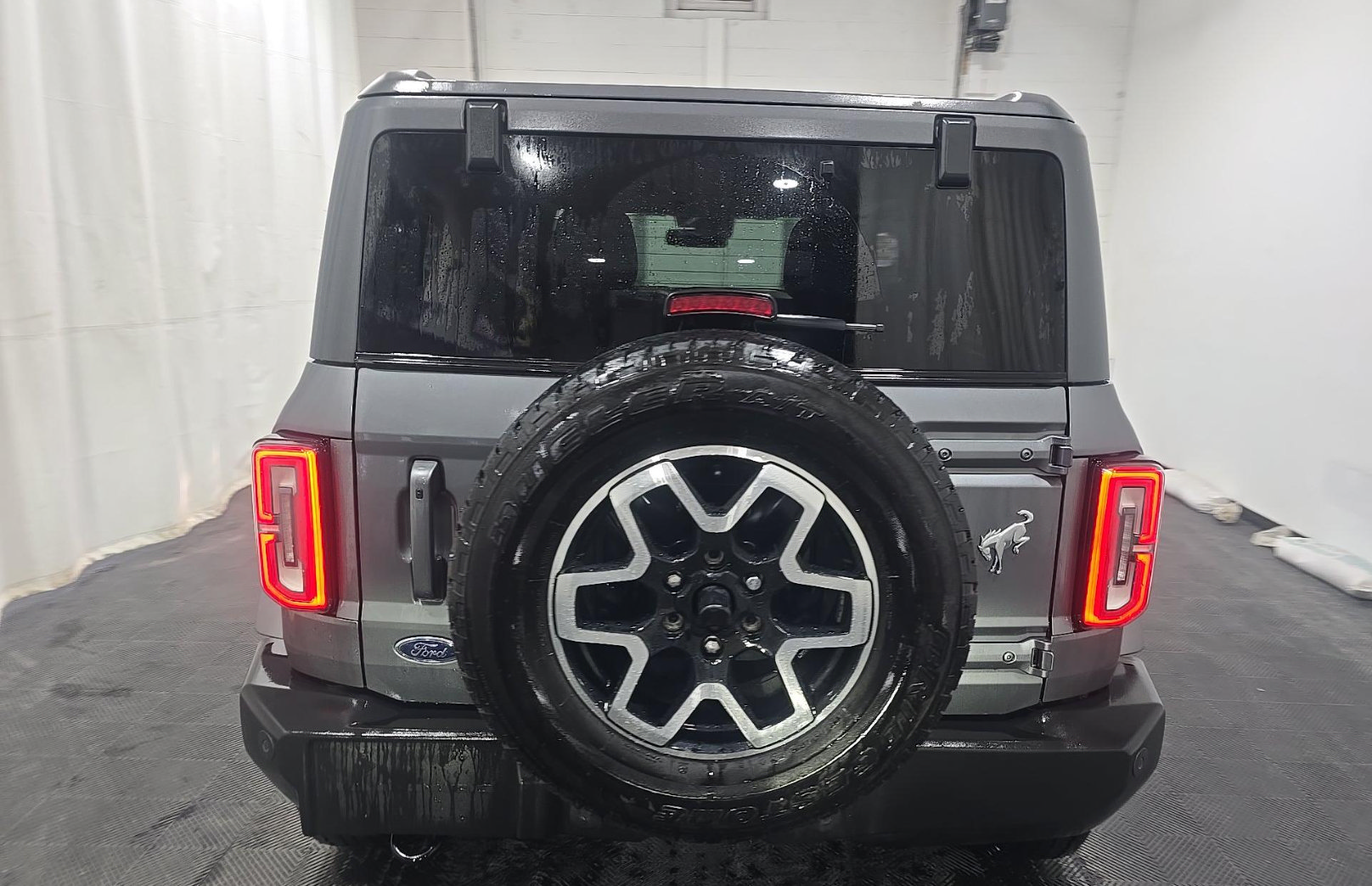 Used 2023 Ford Bronco Outer Banks AWD/4WD image 5