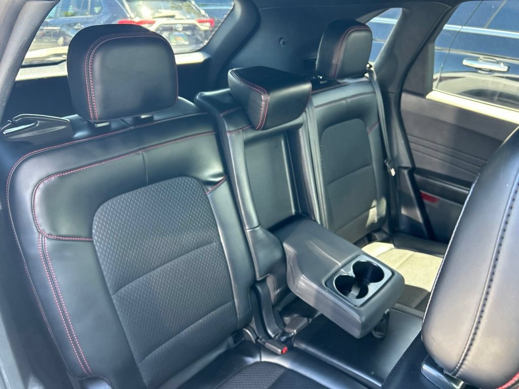 Used 2025 Ford Escape ST-Line Select AWD/4WD image 47