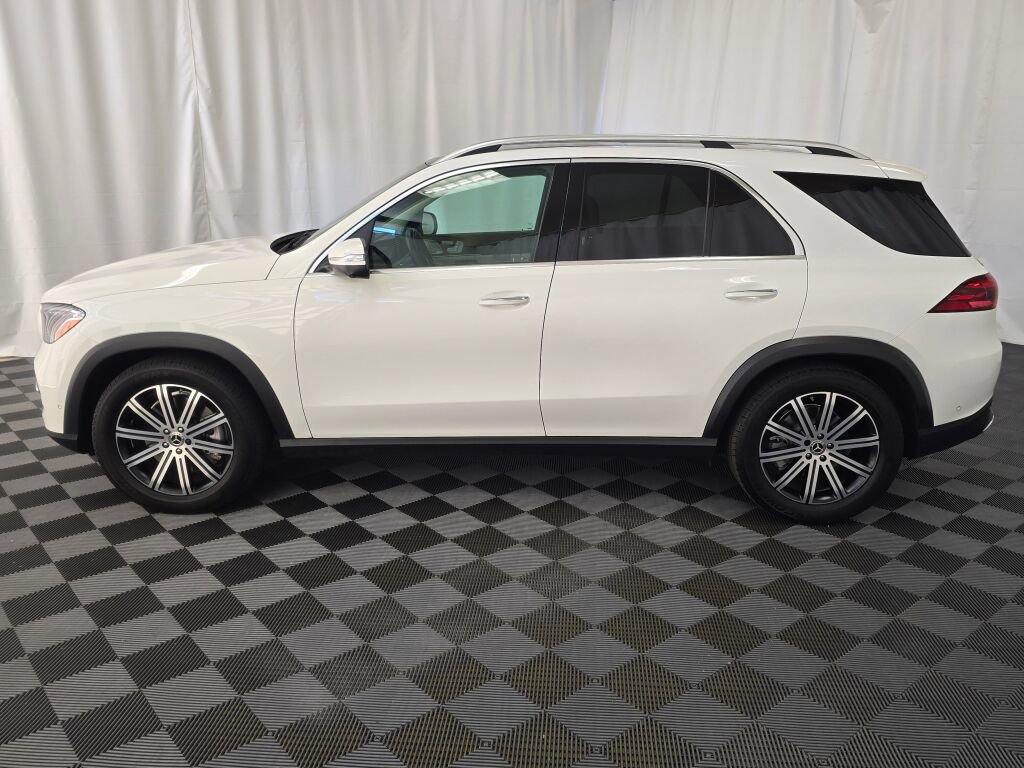 Used 2024 Mercedes-Benz GLE 450 4MATIC image 3