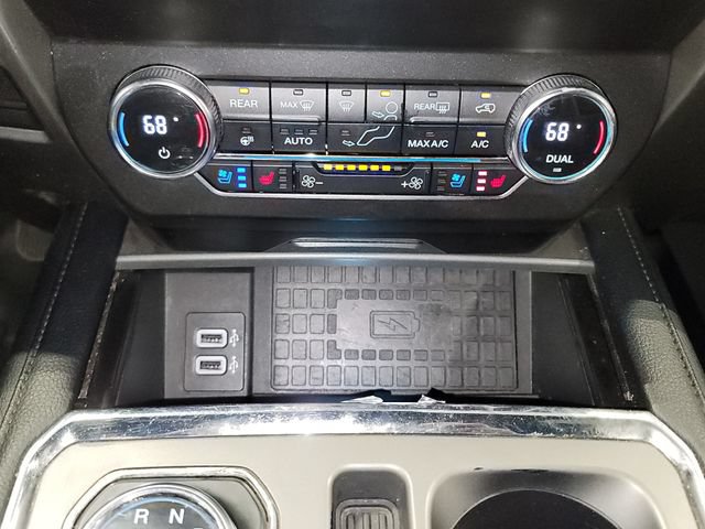 Used 2019 Ford Expedition XLT w/ Equipment Group 202A AWD/4WD image 32