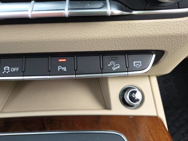 Used 2018 Audi Q5 2.0T Premium Plus w/ Premium Plus Package AWD/4WD image 15