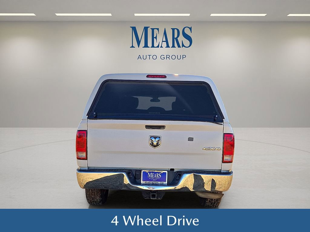 Used 2014 RAM 1500 4x4 Crew Cab w/ Exterior Appearance Group image 5