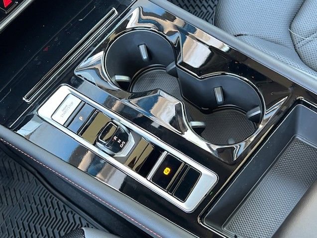 New 2026 Volkswagen Atlas Peak Edition image 24