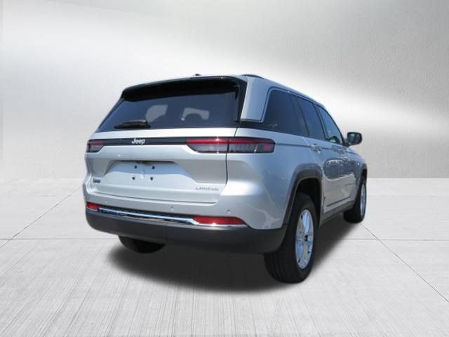 Certified 2024 Jeep Grand Cherokee Laredo X w/ Luxury Tech Group I RWD image 3