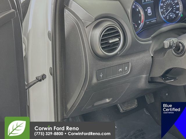 Used 2021 Hyundai Kona SE image 13