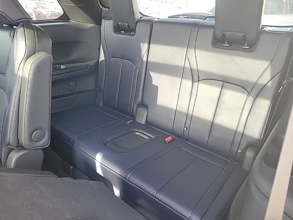 Certified 2026 INFINITI QX60 Sport w/ Dark Cargo Package image 36