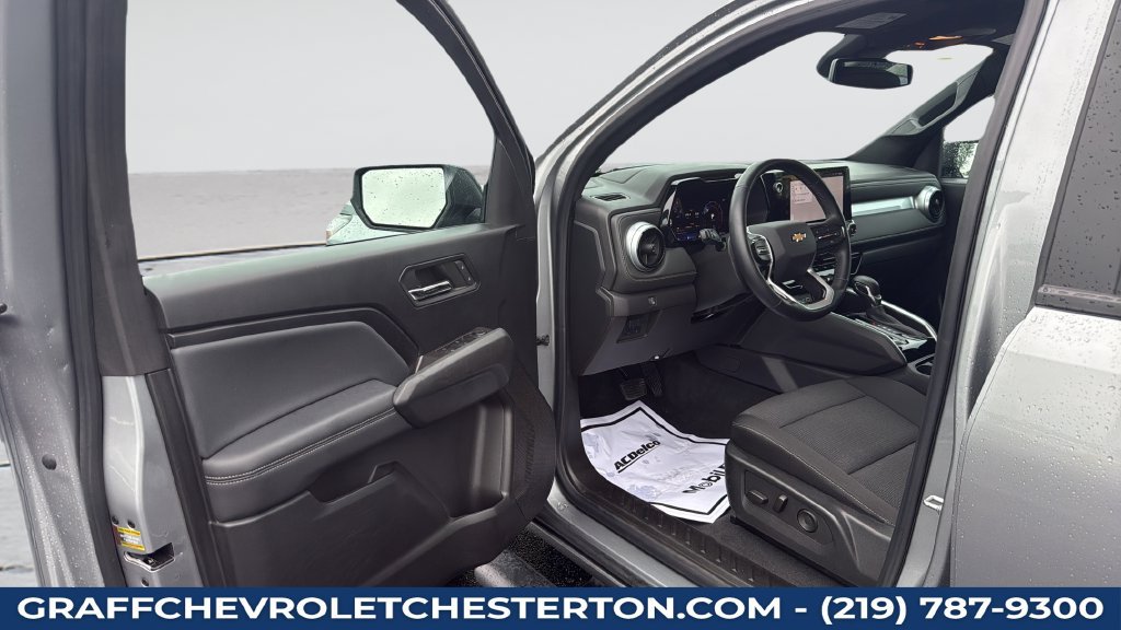 Used 2024 Chevrolet Colorado LT w/ LT Convenience Package II AWD/4WD image 24