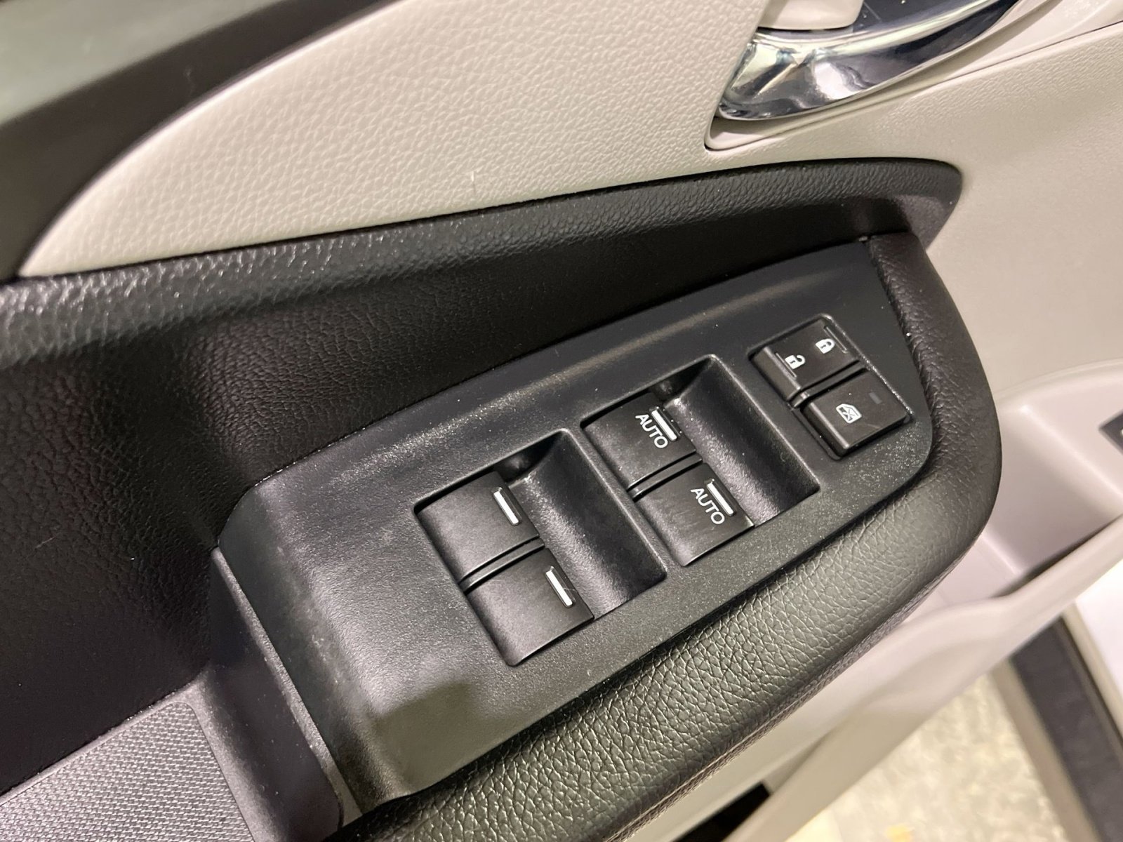 Used 2022 Honda Pilot Special Edition image 29