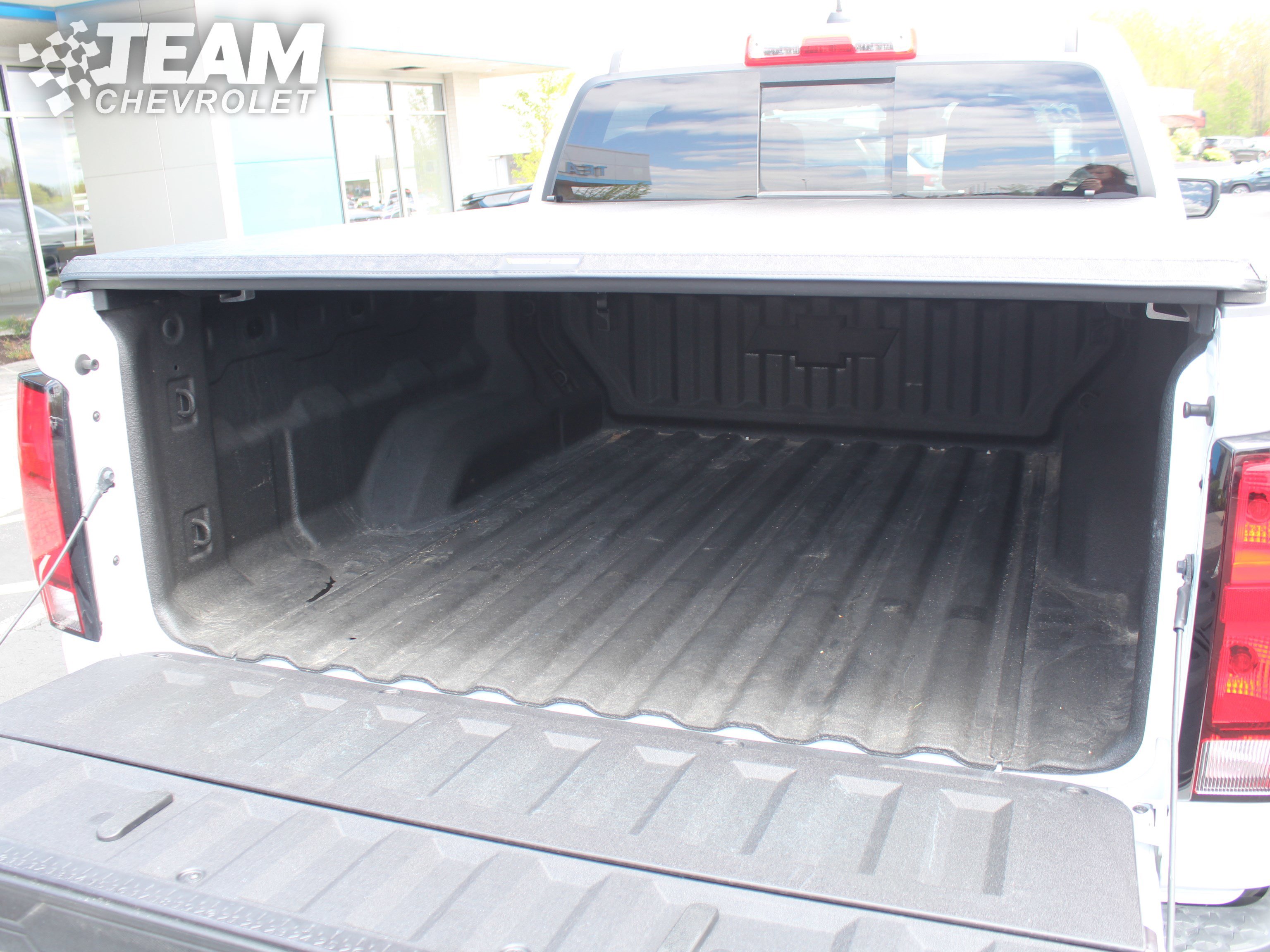 Used 2025 Chevrolet Colorado Z71 AWD/4WD image 27
