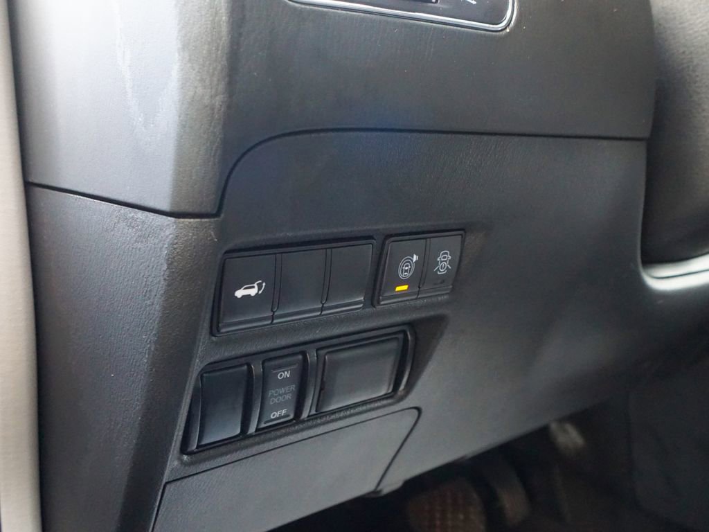 Used 2020 Nissan Armada SL w/ Premium Package image 22