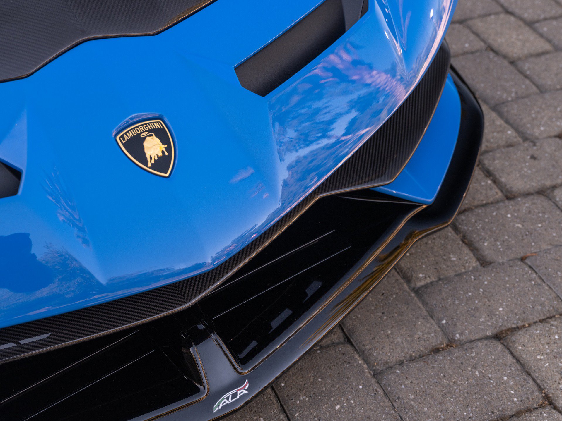 Used 2020 Lamborghini Aventador SVJ AWD/4WD image 14