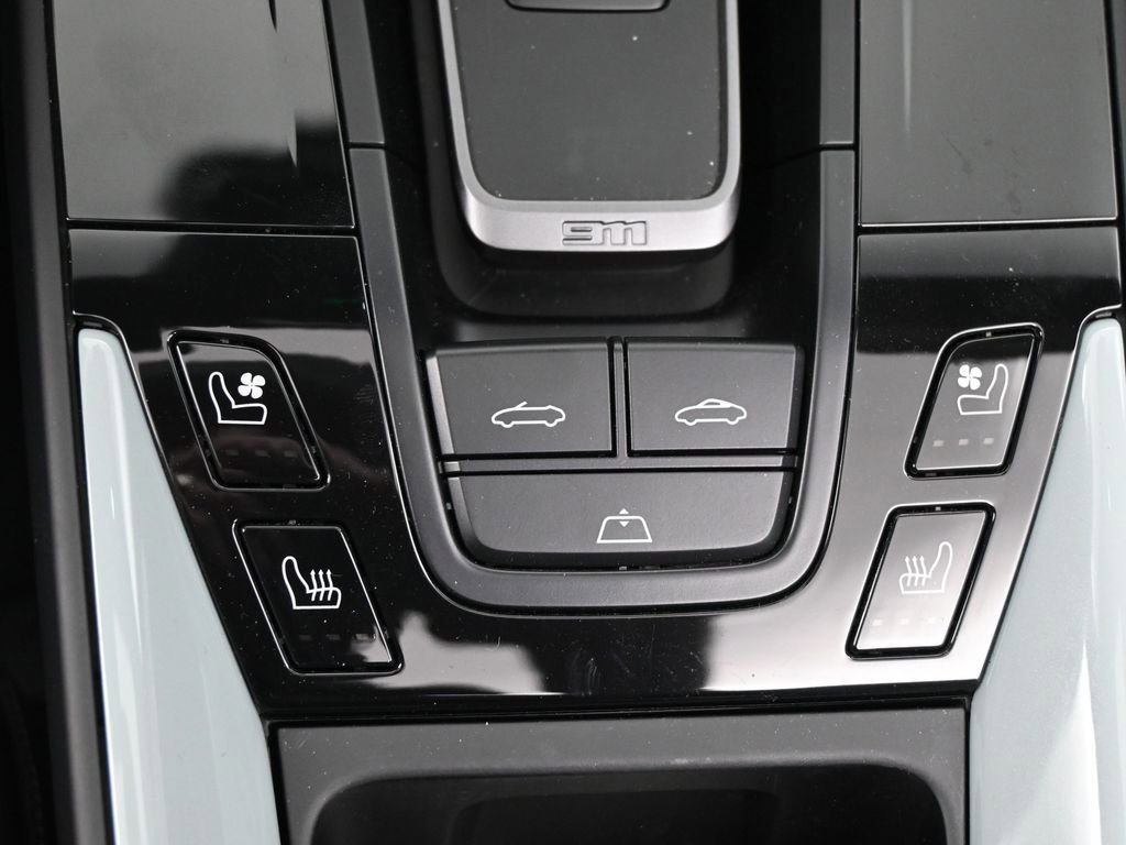 New 2025 Porsche 911 Carrera RWD image 14