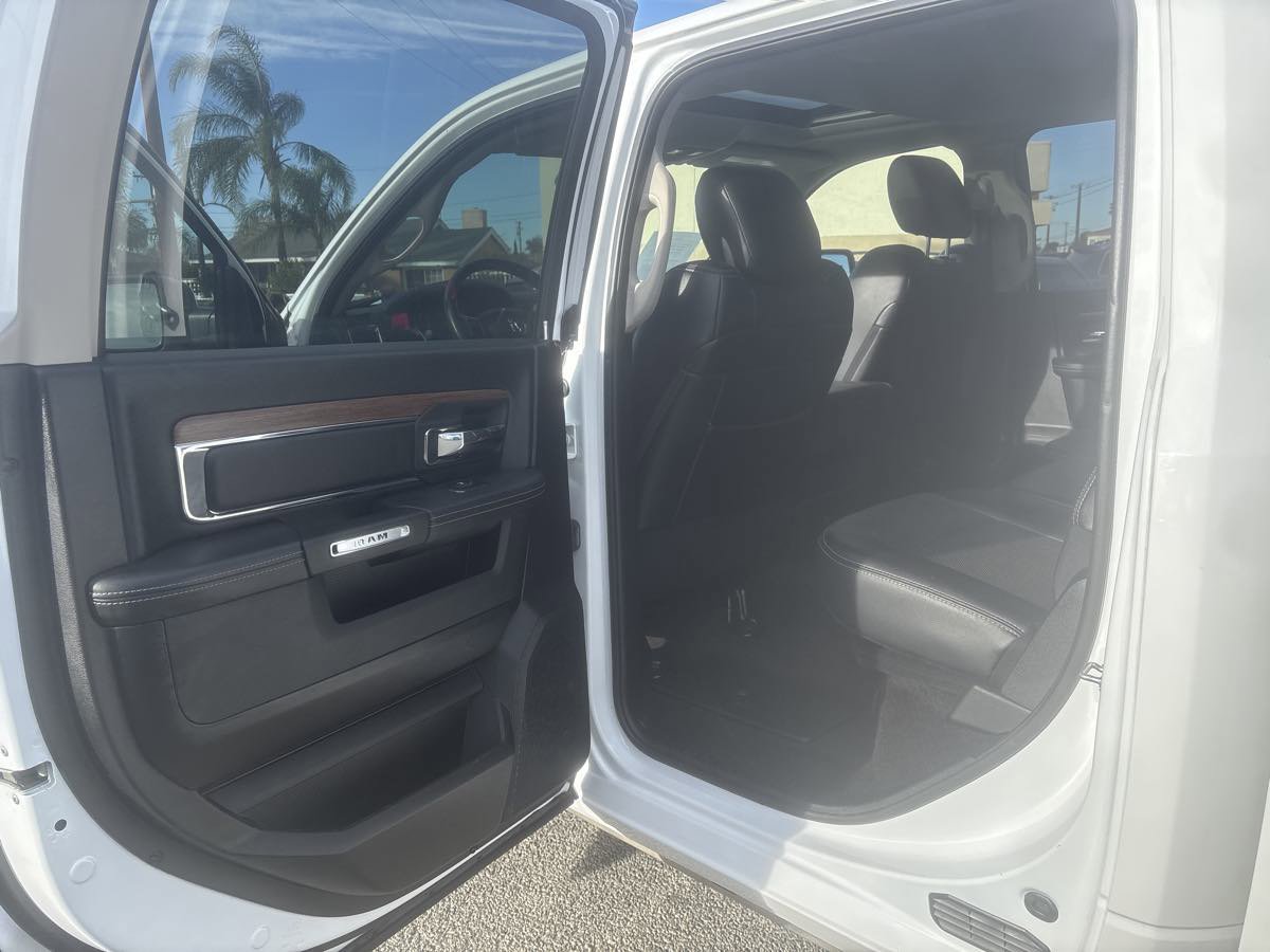 Used 2017 RAM 1500 Laramie w/ Convenience Group image 26