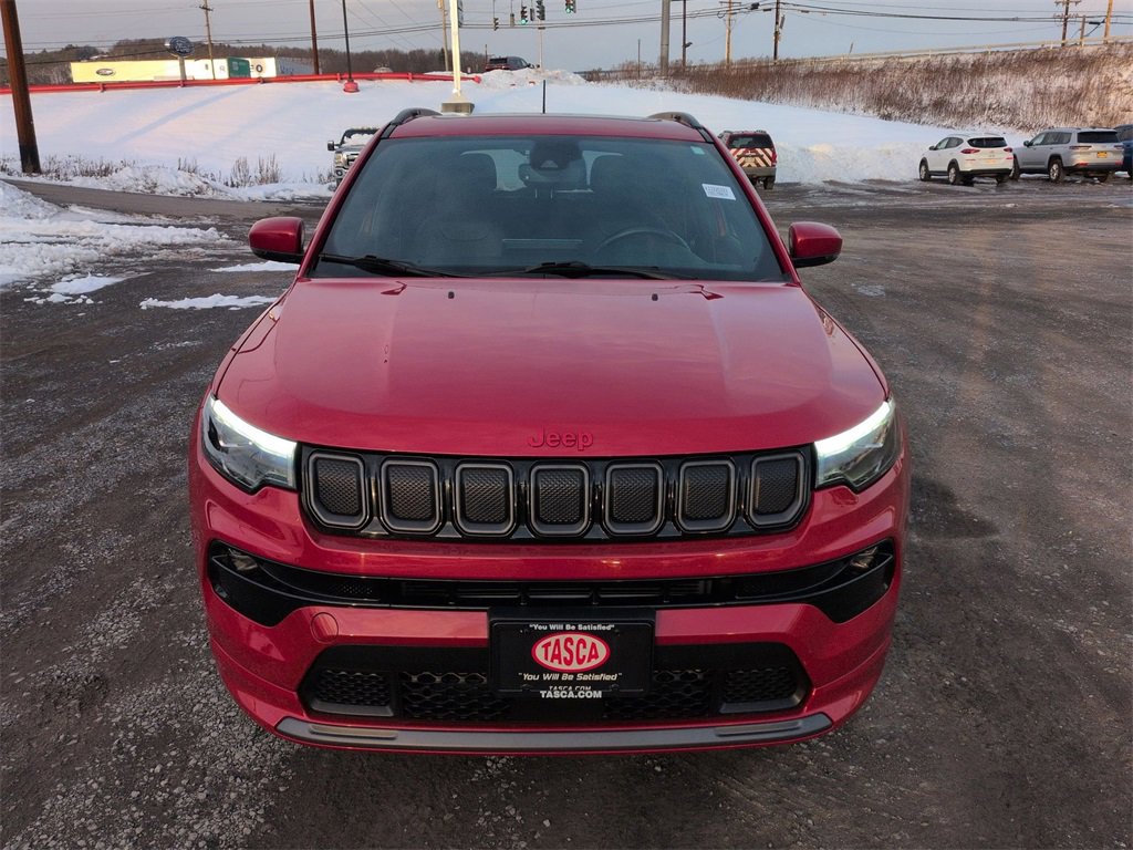 Used 2022 Jeep Compass Limited w/ (RED) Package image 9