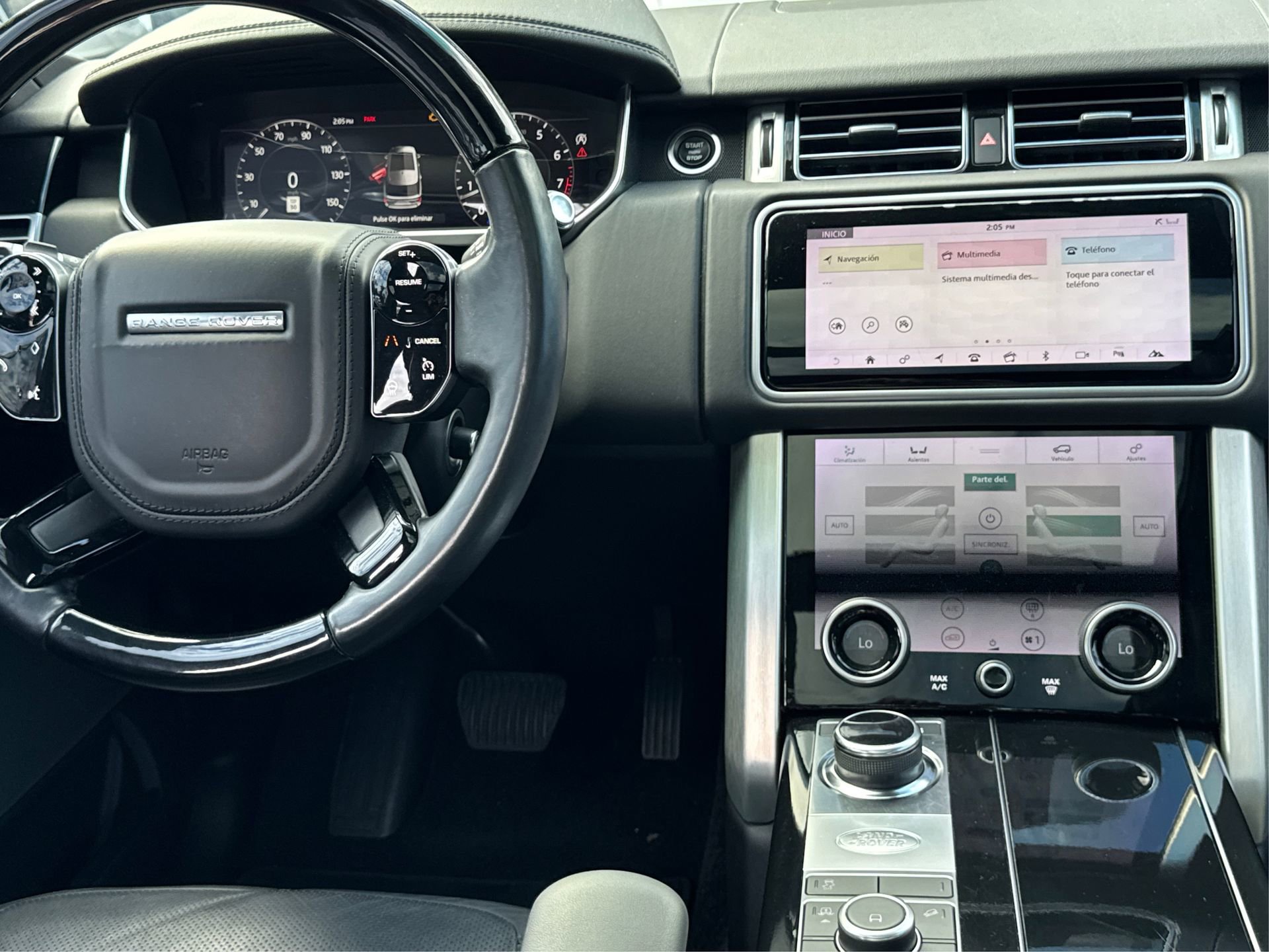 Used 2018 Land Rover Range Rover HSE image 19