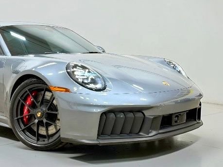Used 2025 Porsche 911 Carrera 4 GTS image 8