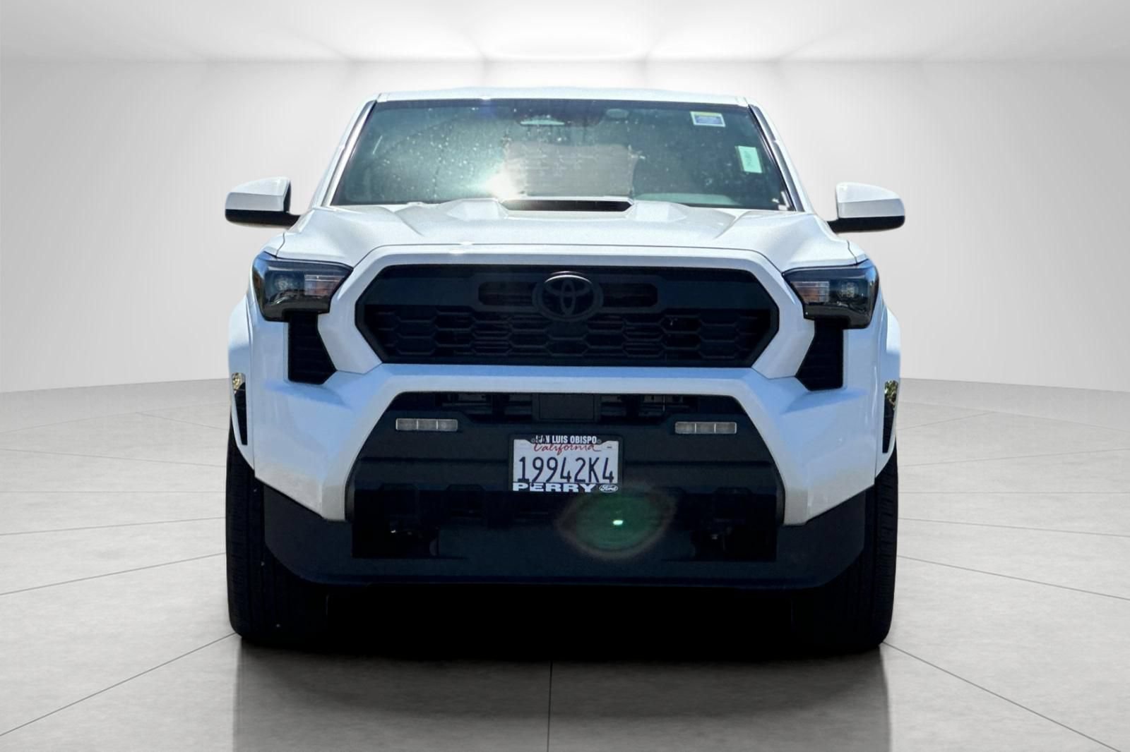 Used 2025 Toyota Tacoma TRD Sport AWD/4WD image 8