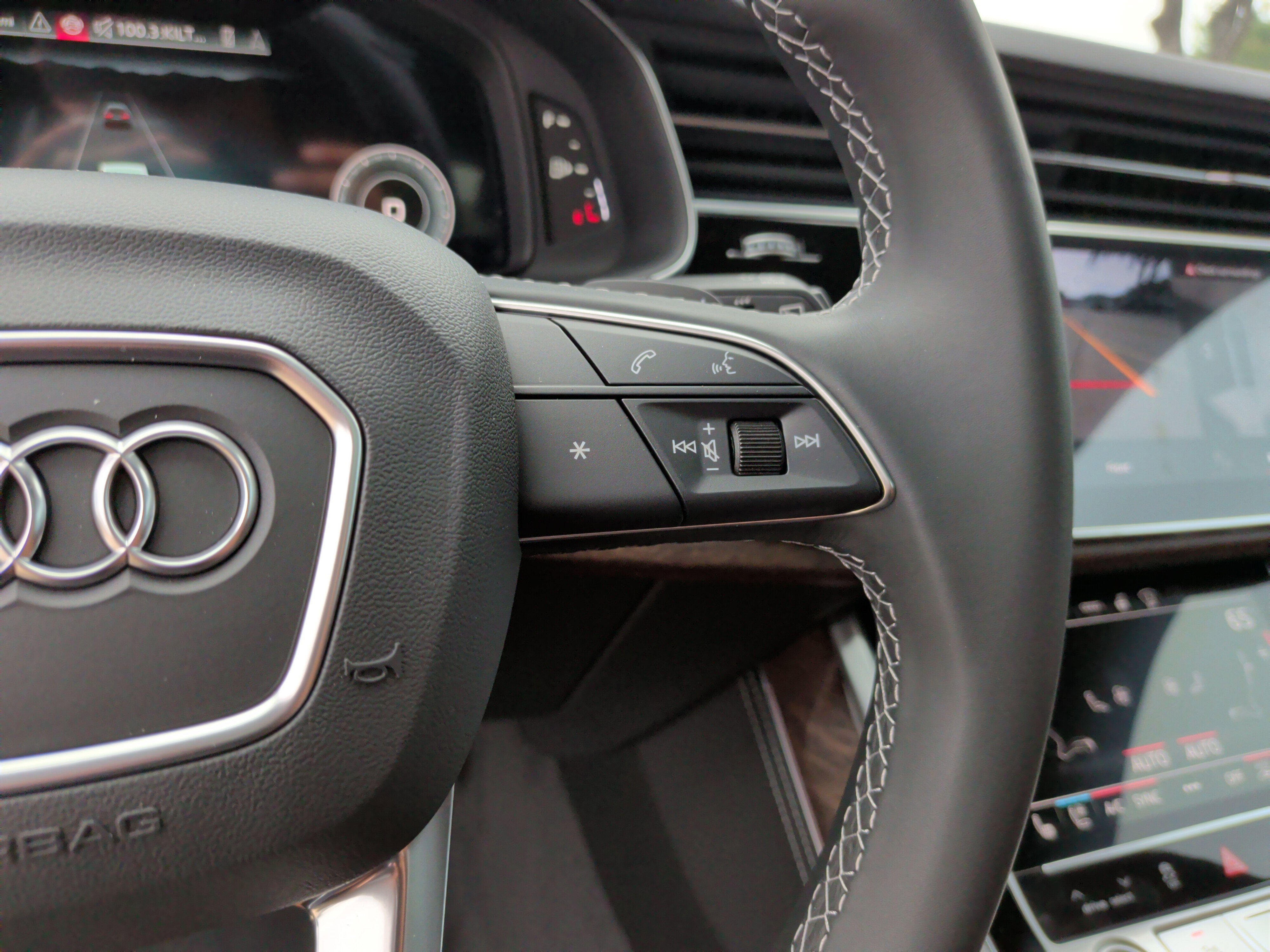 Used 2026 Audi Q8 Prestige AWD/4WD image 19