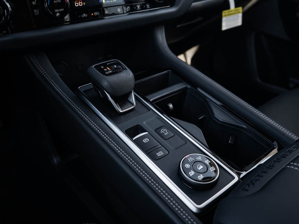 New 2026 Nissan Pathfinder Platinum AWD/4WD image 28