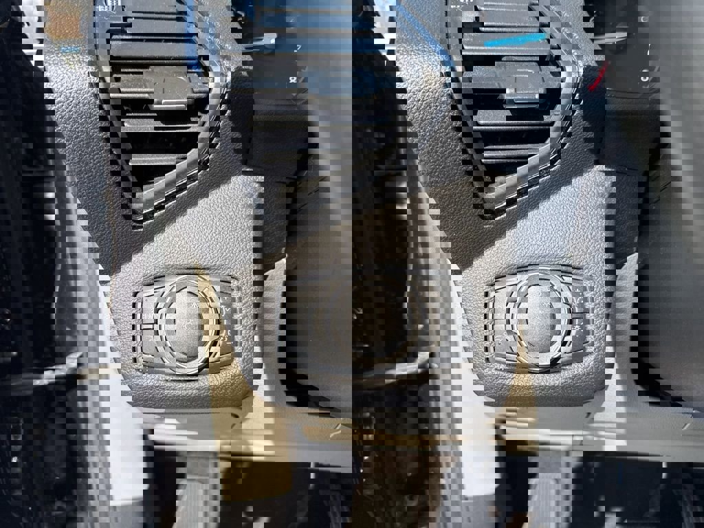 Used 2019 Ford Escape Titanium image 14