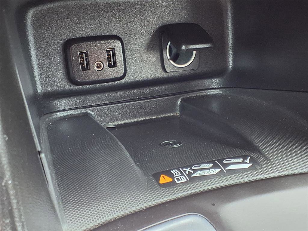 Used 2018 Chevrolet Equinox Premier FWD image 9