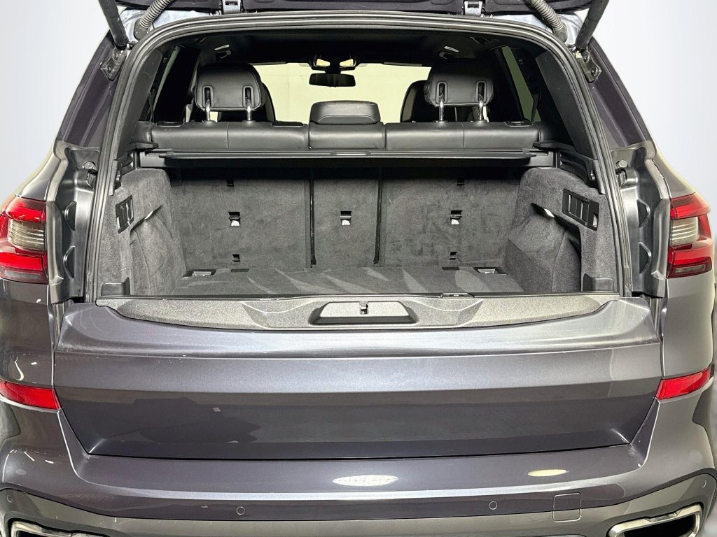 Used 2020 BMW X5 M50i w/ Executive Package AWD/4WD image 22