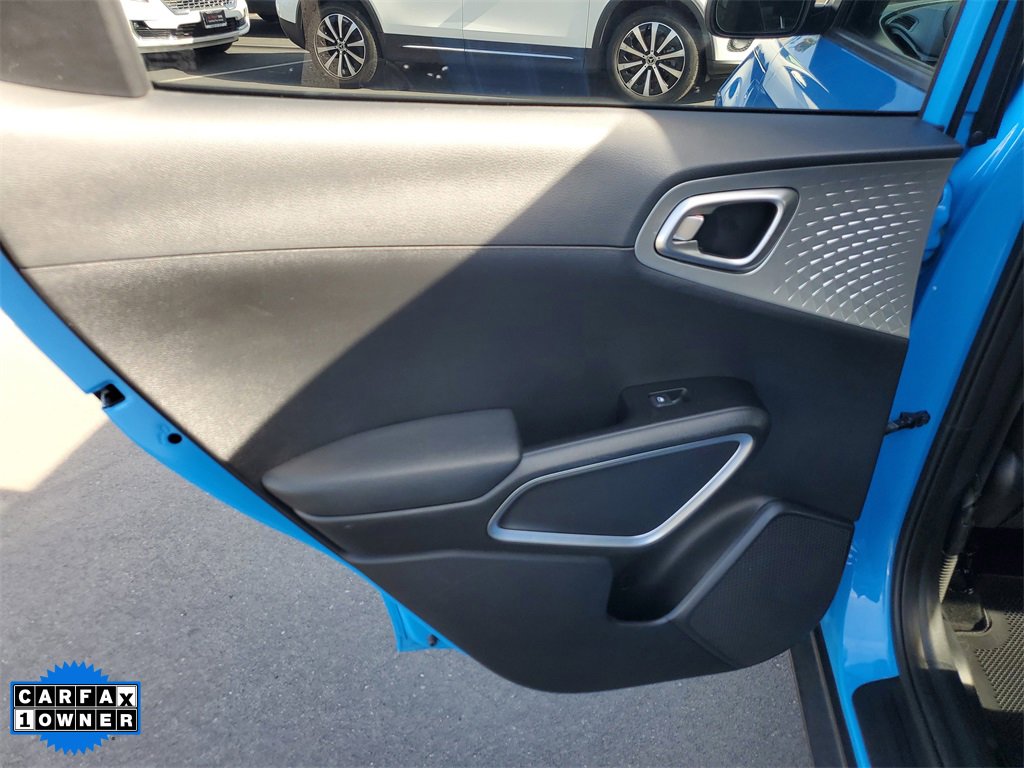 Used 2023 Kia Soul S image 14
