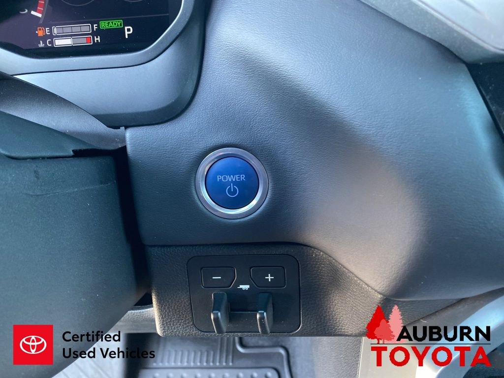 Used 2024 Toyota Sequoia Platinum AWD/4WD image 46