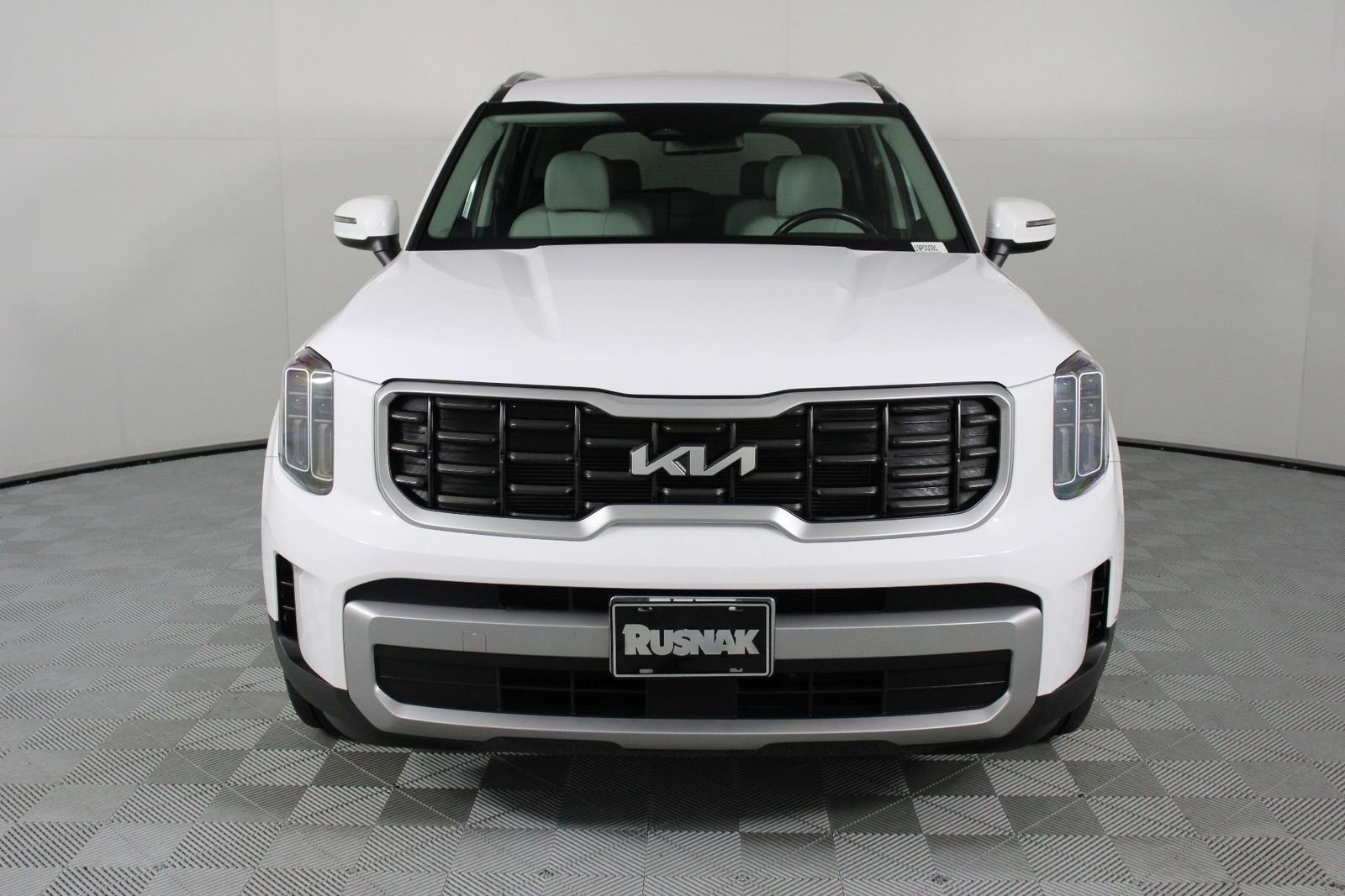 Used 2023 Kia Telluride S image 6
