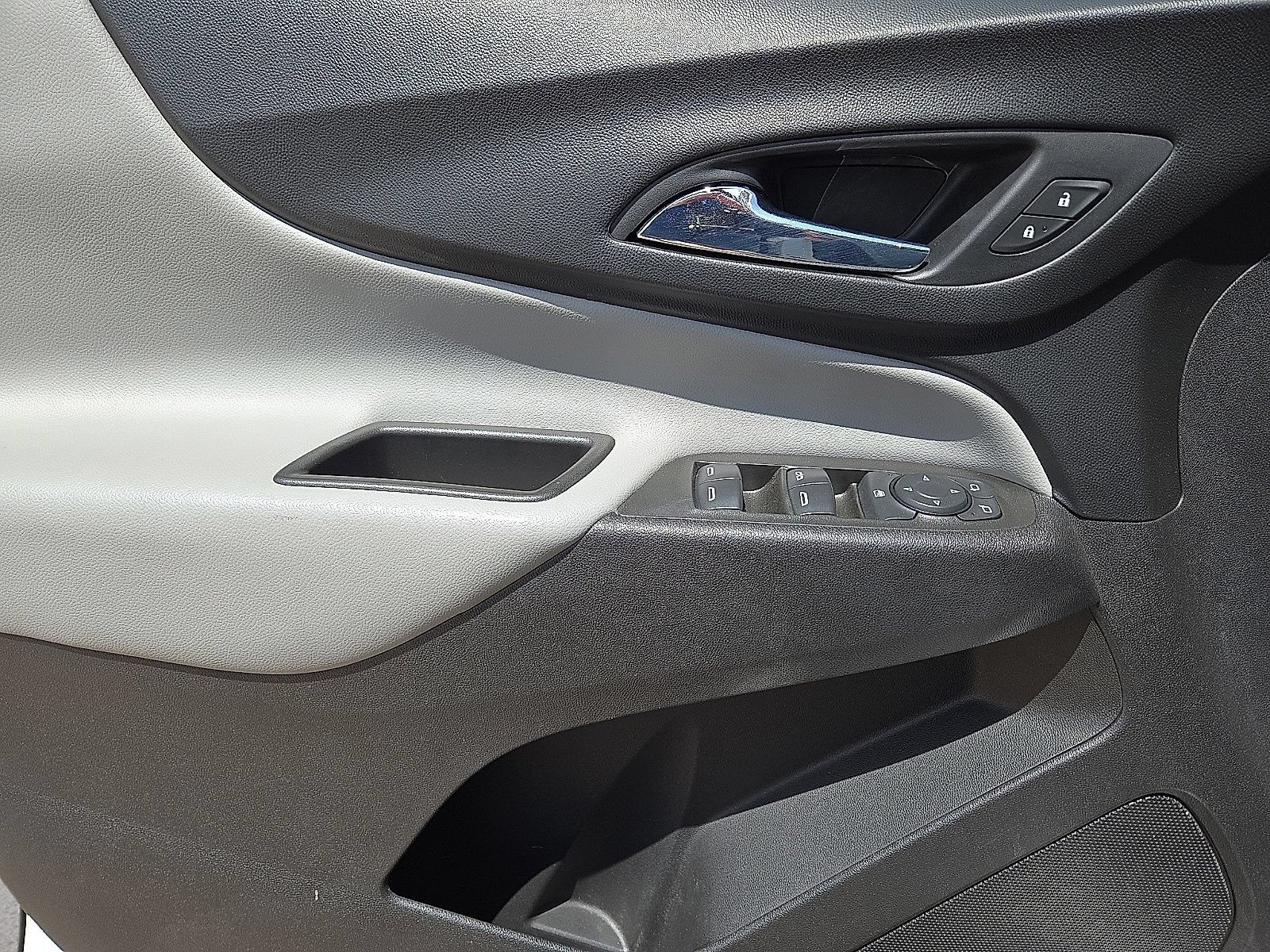 Used 2021 Chevrolet Equinox LS w/ LS Convenience Package FWD image 20