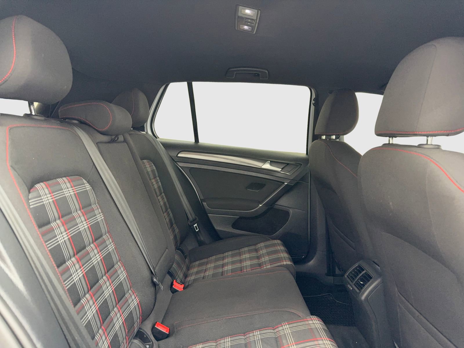 Used 2018 Volkswagen GTI S image 43