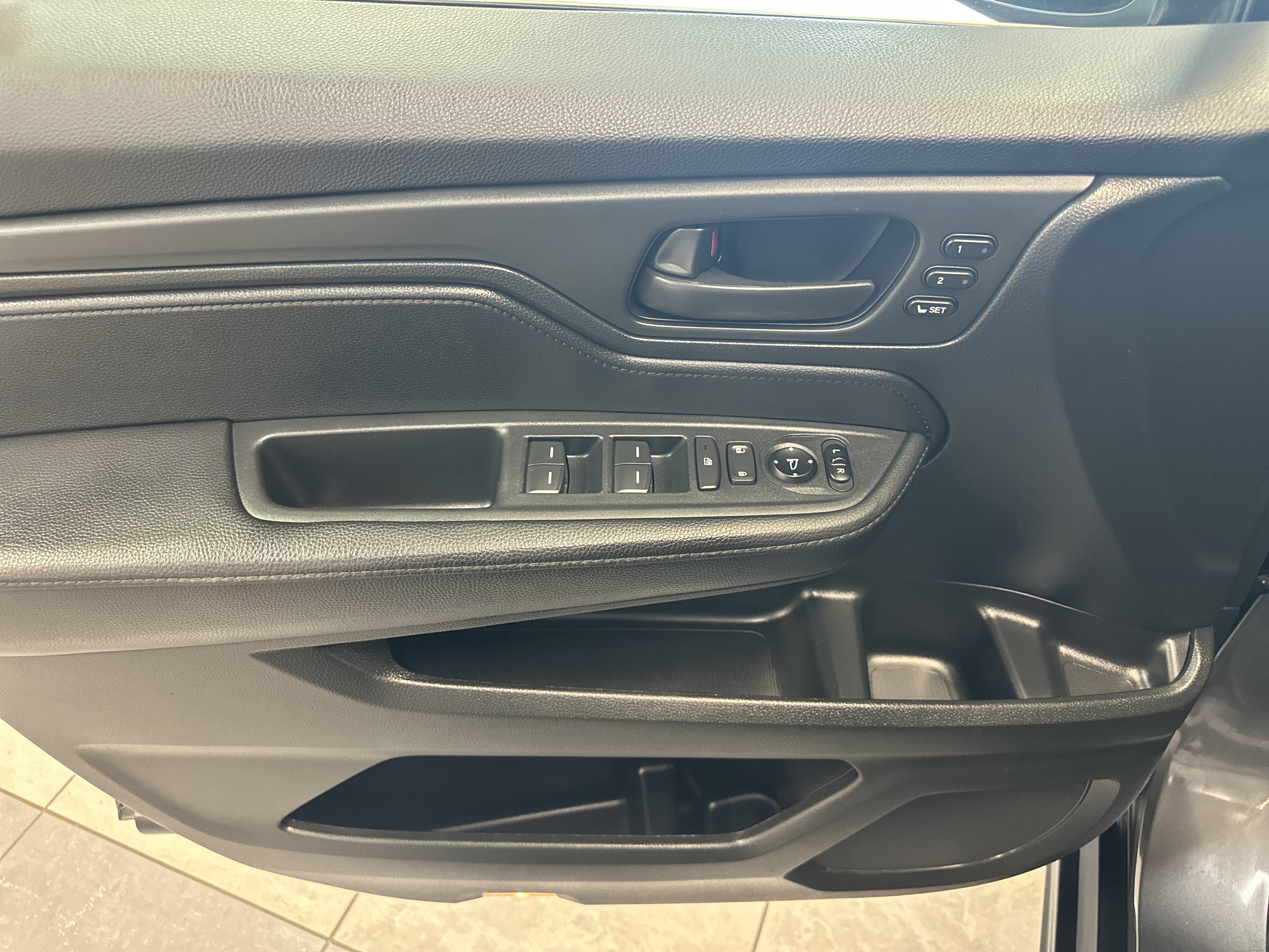 Used 2023 Honda Odyssey EX-L image 21