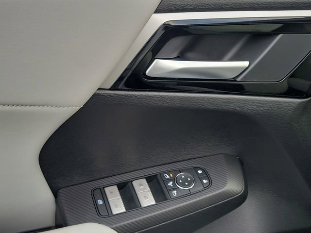 New 2026 Mitsubishi Outlander SE image 23