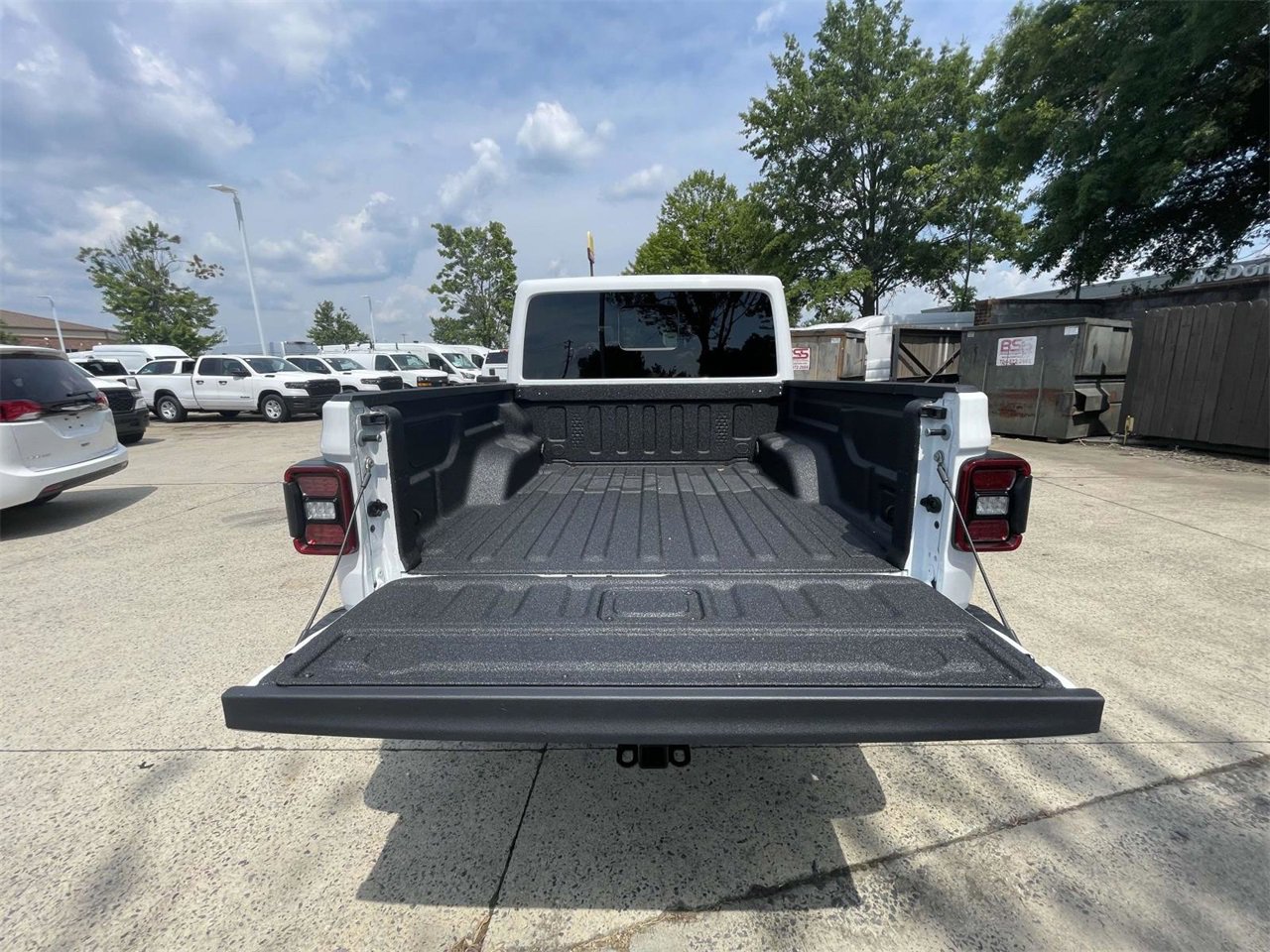 New 2025 Jeep Gladiator Rubicon image 29