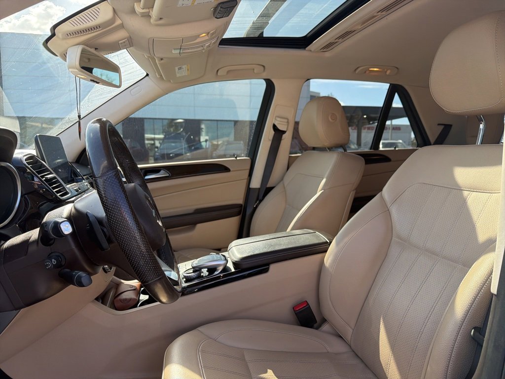 Used 2018 Mercedes-Benz GLE 350 4MATIC image 2