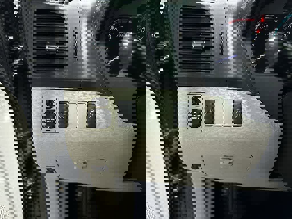 Used 2012 Toyota Venza LE w/ LE Convenience Pkg image 30