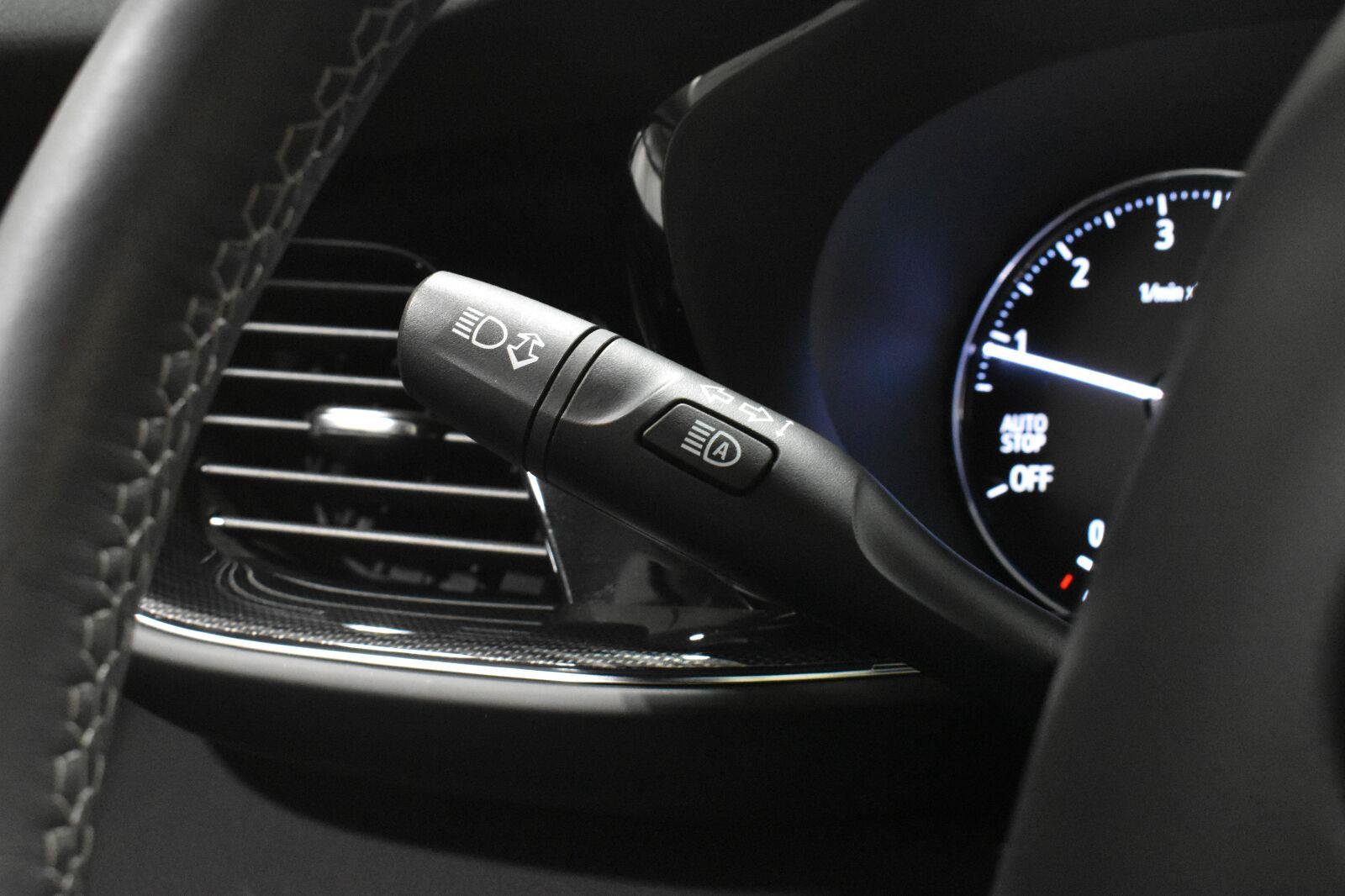 Used 2023 Buick Envision Essence FWD image 11