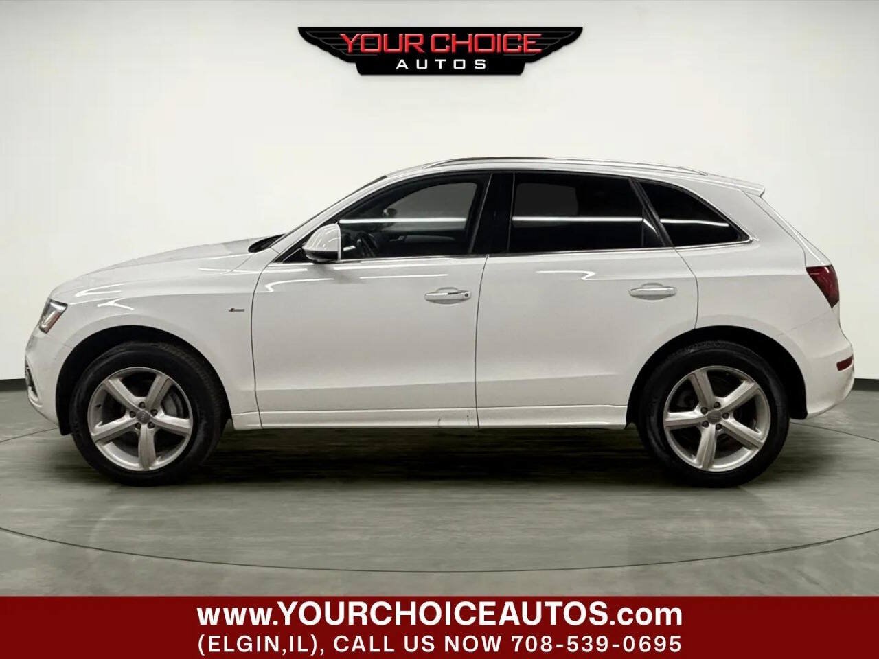 Used 2017 Audi Q5 2.0T Premium Plus w/ Technology Package AWD/4WD image 2