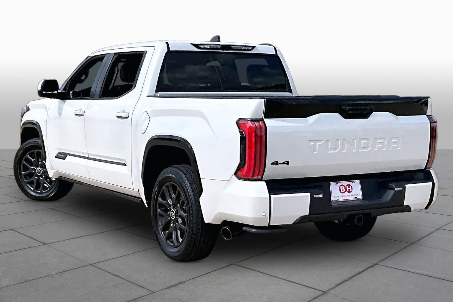 Used 2024 Toyota Tundra Platinum AWD/4WD image 12